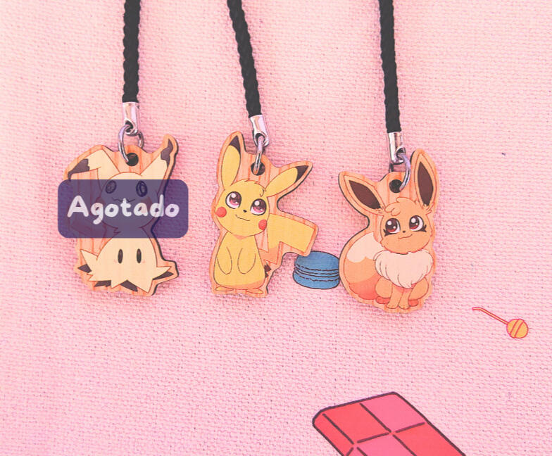 Mimikyu, Pikachu, Eevee
